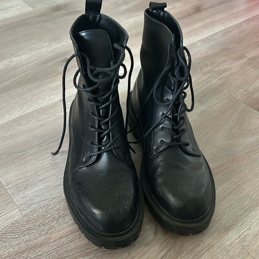 Dr. Martens Black Leather boots , 7.5 size